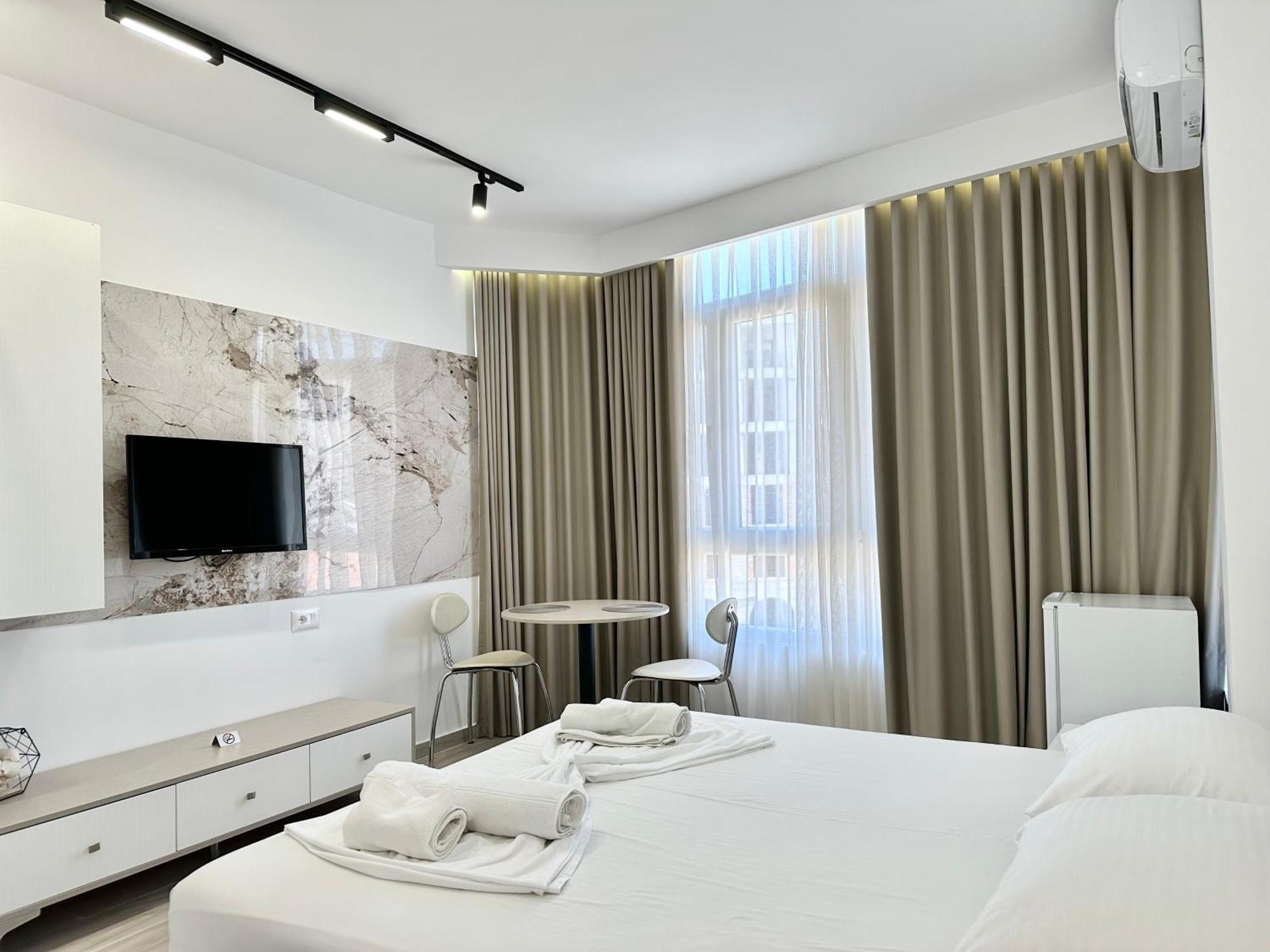 Al Mare Rooms Sarande Luaran gambar