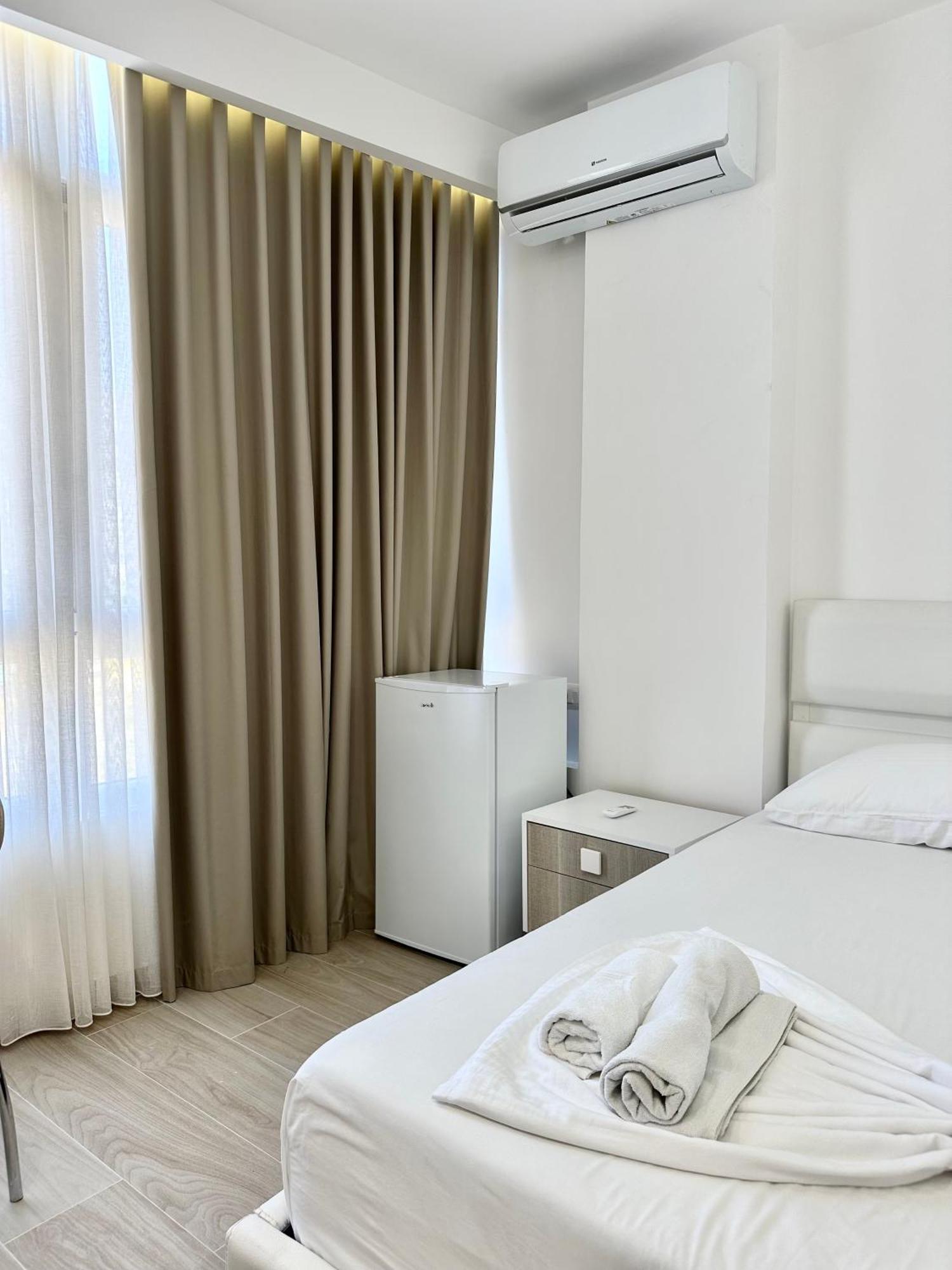 Al Mare Rooms Sarande Luaran gambar