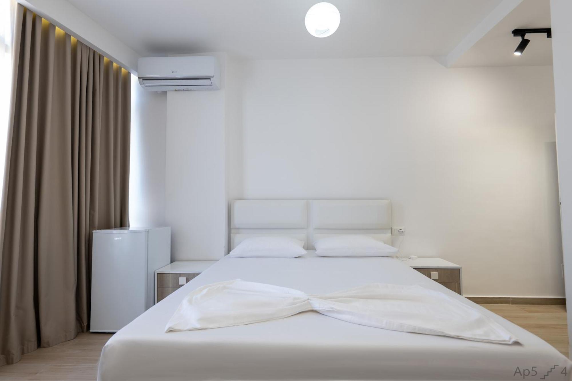 Al Mare Rooms Sarande Luaran gambar